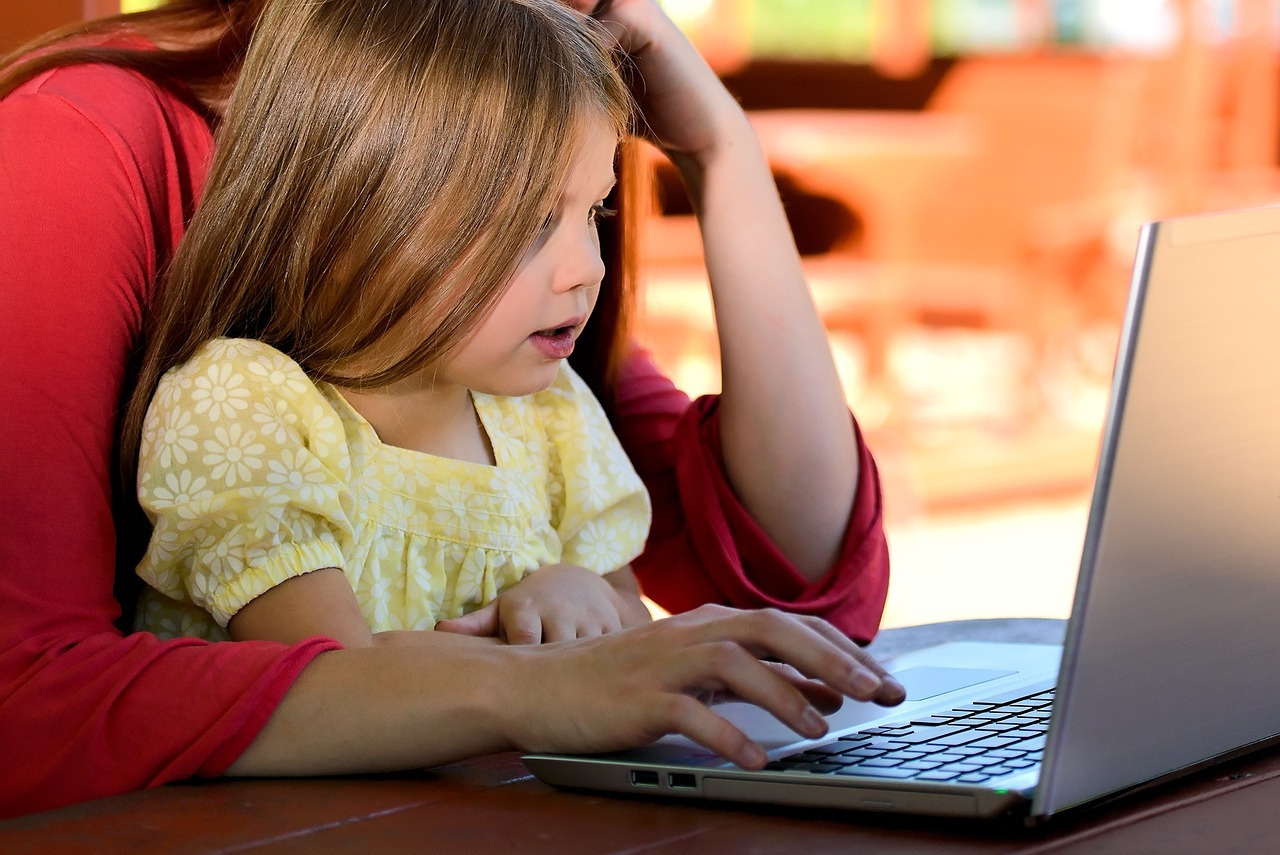 Language-rich Environment at Home