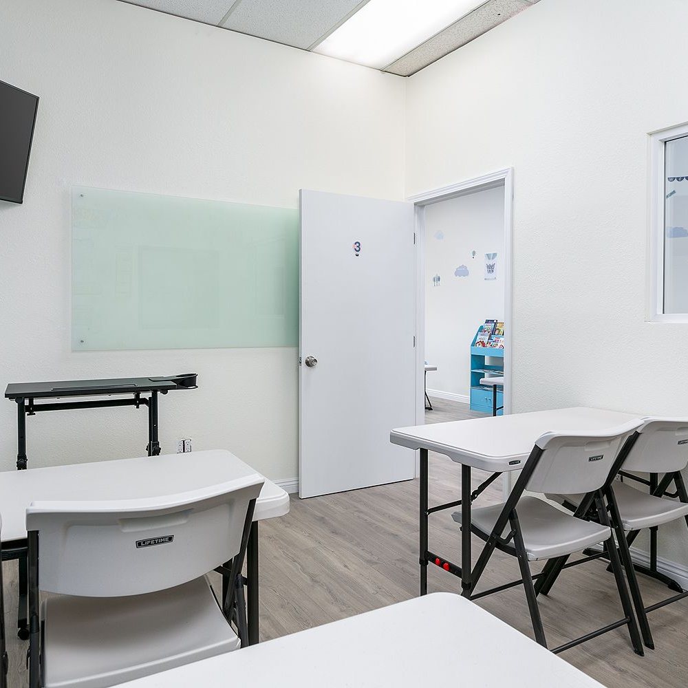 Best Language School in Fontana