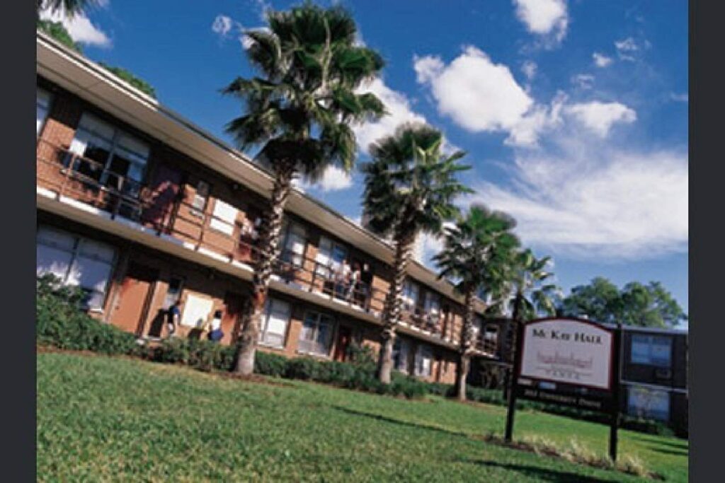 Discover the Best Language School in Tampa