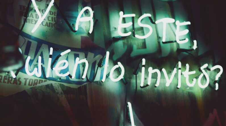 Photo Speak Spanish Confidently